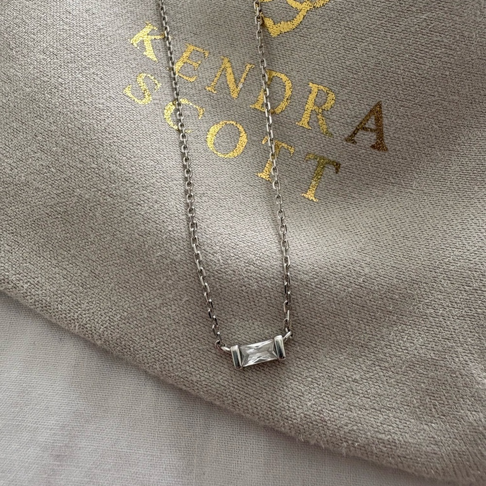 KENDRA SCOTT Juliette Silver Pendant Necklace in White CZ